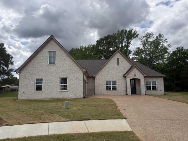 205 OAKLAND RIDGE CV, Oakland, TN 38060