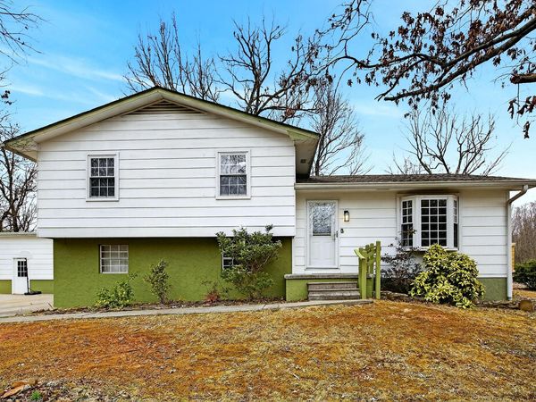 179 Central Drive , Benton, TN 37307