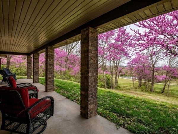 169 Mulberry Lane , Eureka Springs, AR 72631