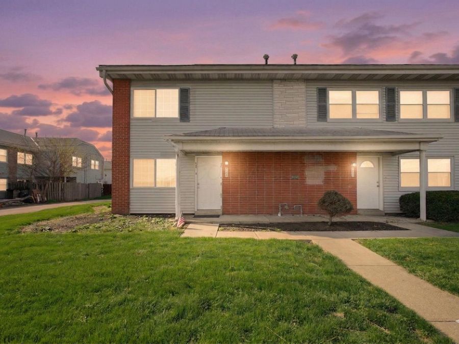 124 Buckeye Circle , Columbus, OH 43217 Photo 1