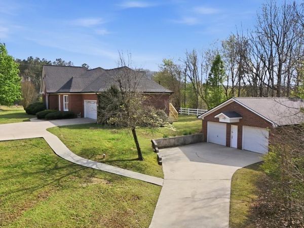 601 Calloway Drive, Rockmart, GA 30153