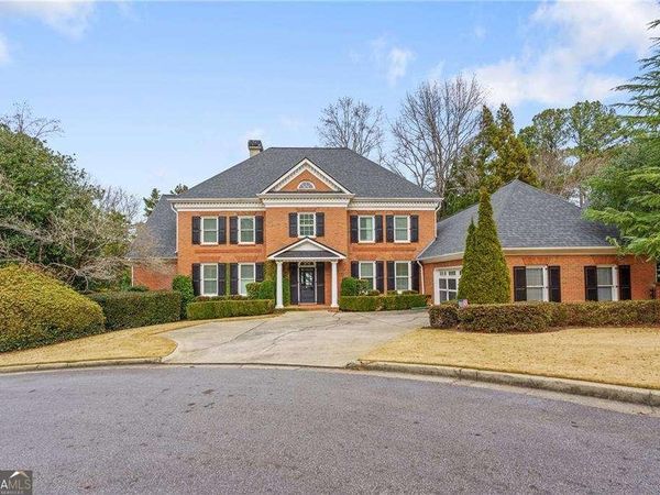 2249 Vinings Cove SE, Smyrna, GA 30080
