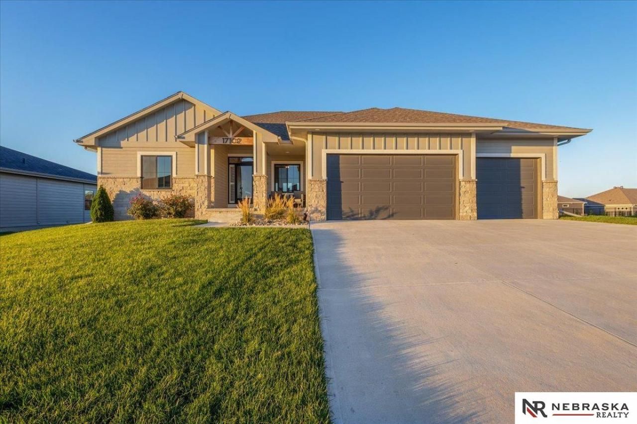 17102 Cora Street , Bennington, NE 68007