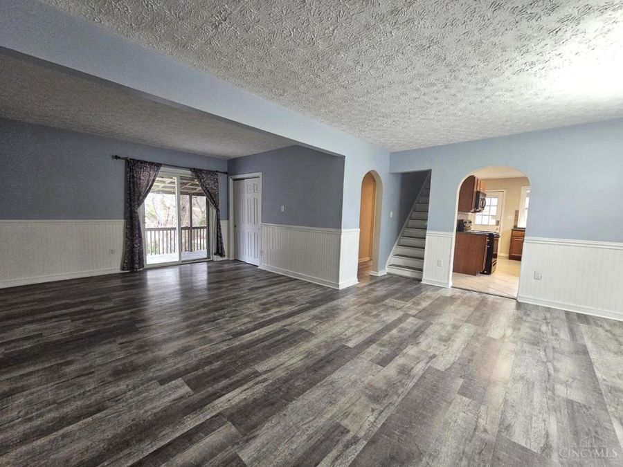 9103 Zoellner Road, Colerain Township, OH 45251 Photo 3