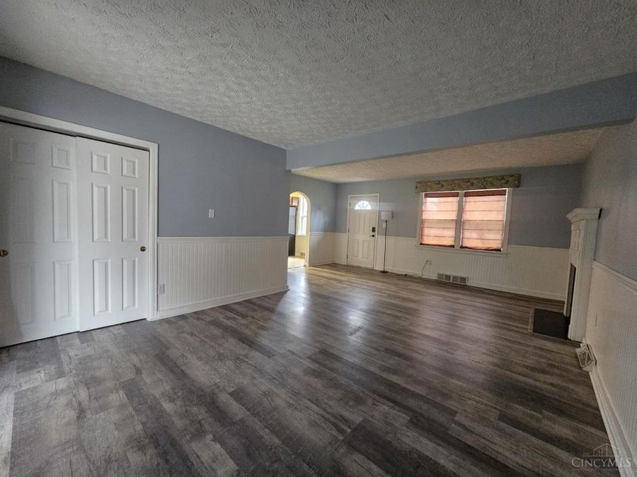 9103 Zoellner Road, Colerain Township, OH 45251 Photo 4