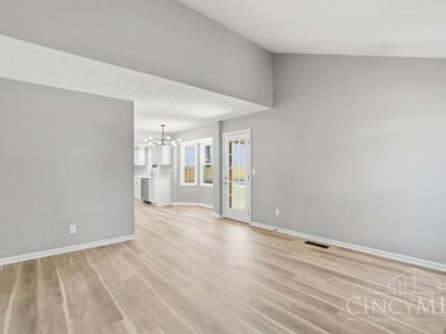 9891 McCauly Woods Drive, West Chester, OH 45241 Photo 20