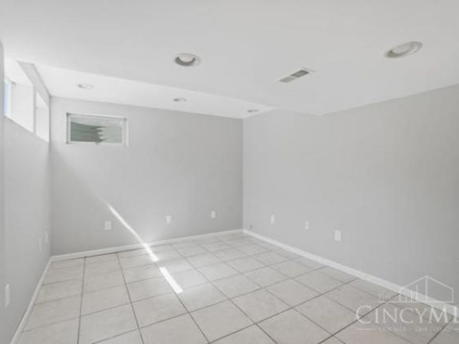 9891 McCauly Woods Drive, West Chester, OH 45241 Photo 44