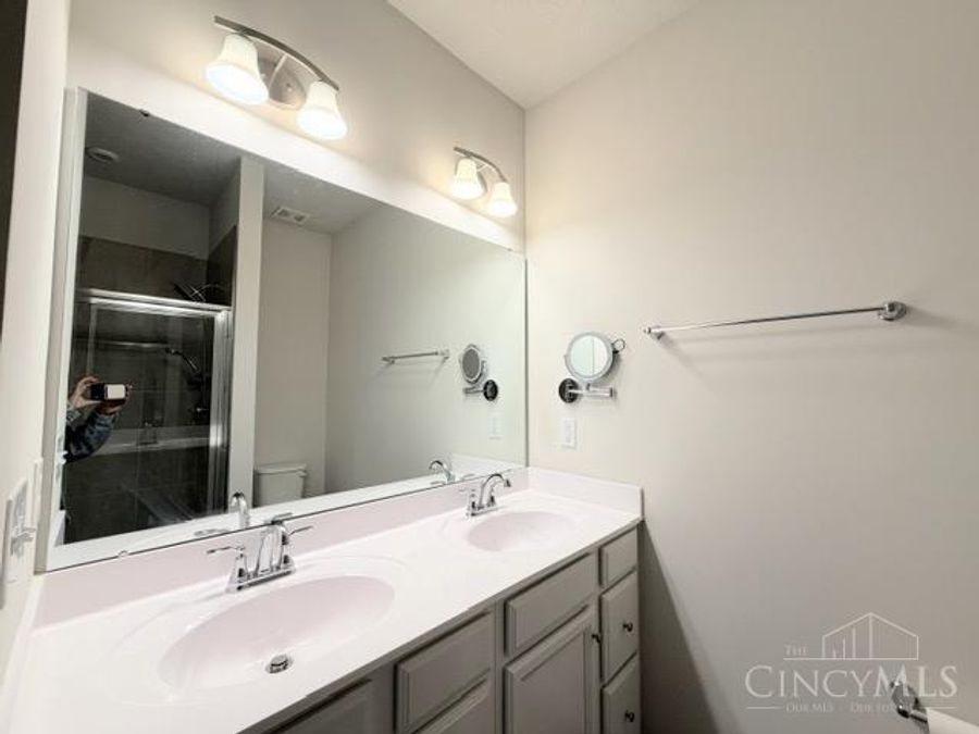 42 Wentworth Lane, Deer Park, OH 45236 Photo 27