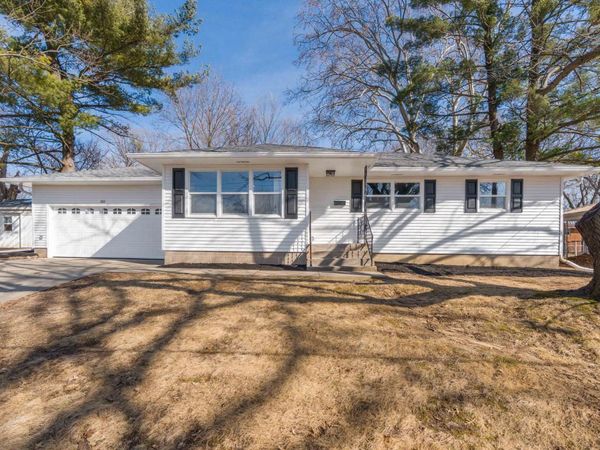 310 Hillcrest Drive , Geneseo, IL 61254