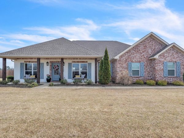 129 S Rayleigh Dr, Steens, MS 39766