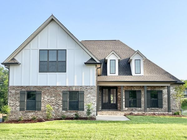 2736 Jasmine St , Lebanon, TN 37087