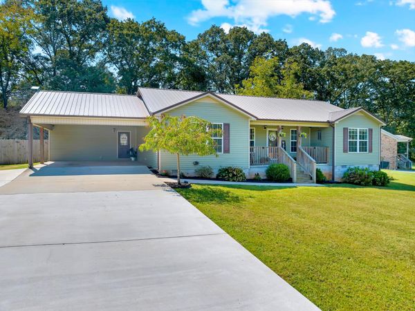 107 Hickory Dr , Huntland, TN 37345