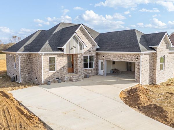 100 BELVEDERE CIR , Savannah, TN 38372
