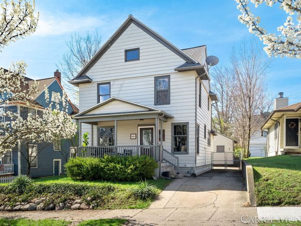 648 Crescent Street NE, Grand Rapids, MI 49503