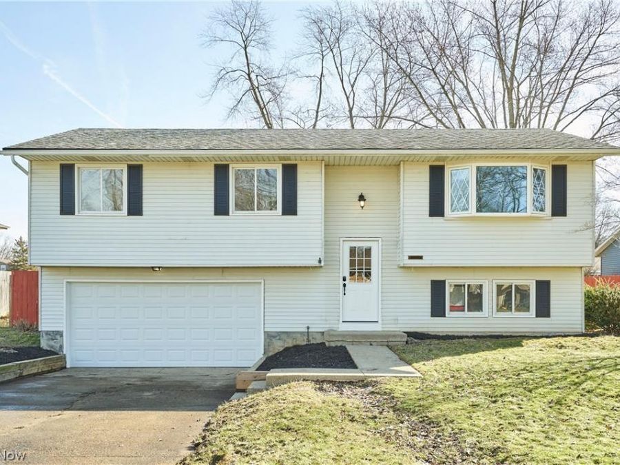 1661 Devonshire Drive , Brunswick, OH 44212 Photo 1