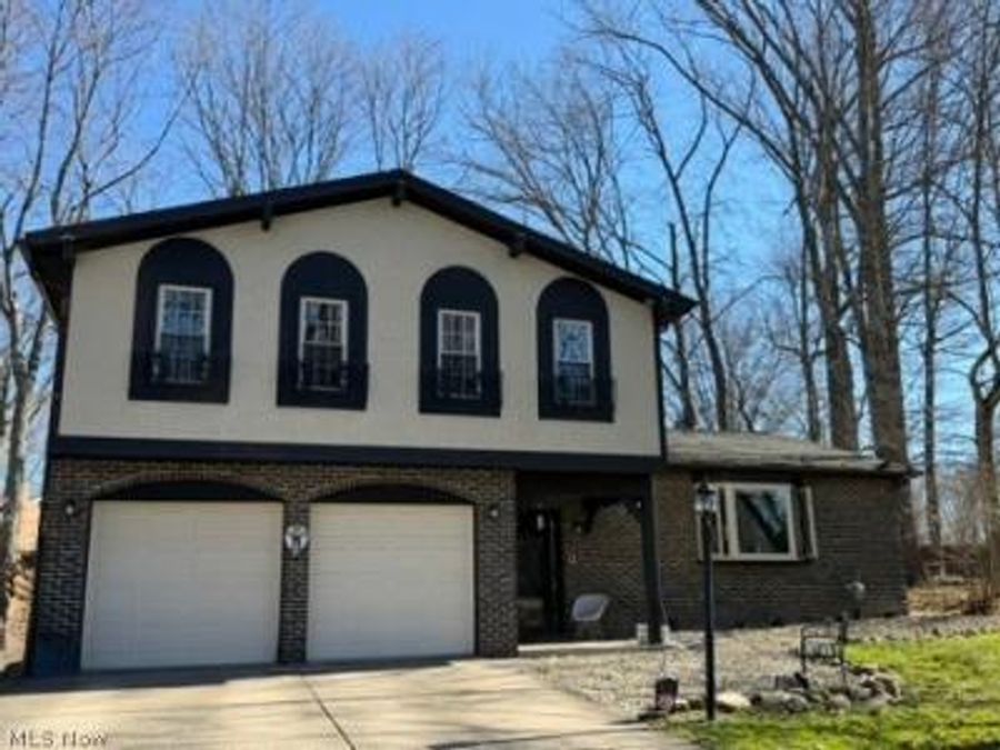 820 Millstone Lane NE, Massillon, OH 44646 Photo 1