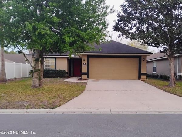 863 S LILAC Loop, Jacksonville, FL 32259
