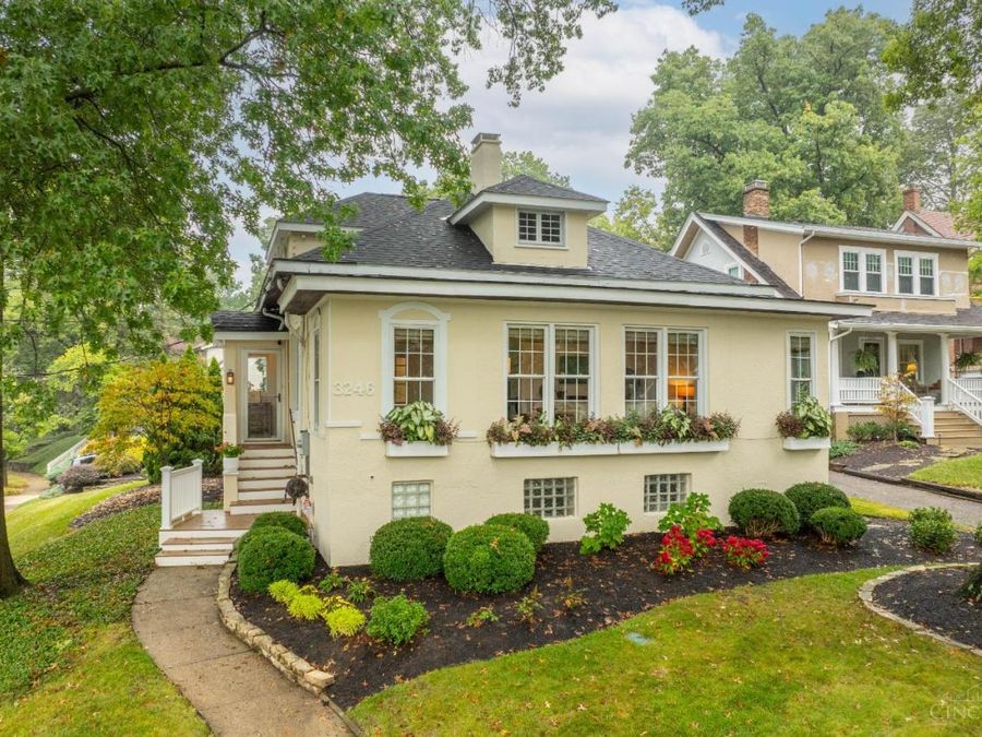 3246 Observatory Avenue, Cincinnati, OH 45208 Photo 2