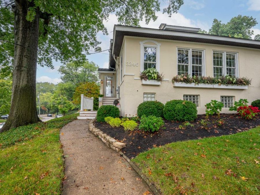 3246 Observatory Avenue, Cincinnati, OH 45208 Photo 4