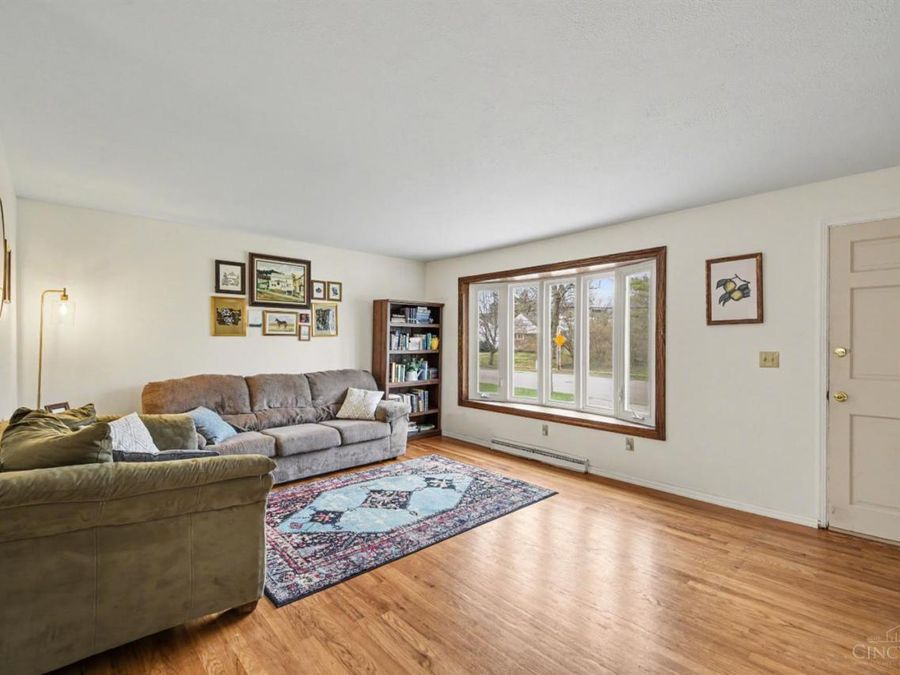 1 Jennings Road, Greenhills, OH 45218 Photo 3