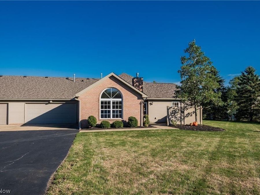 2851 Patriots Path , Unit 3-D, Alliance, OH 44601 Photo 1