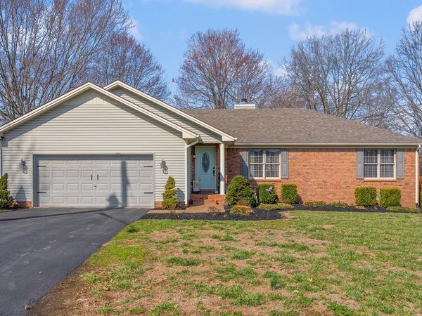1407 Oak Tree Ct , Hopkinsville, KY 42240