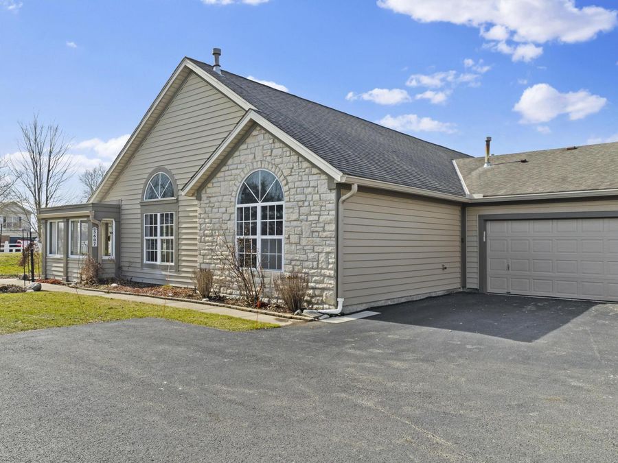 5607 Brickstone Place , Hilliard, OH 43026 Photo 1