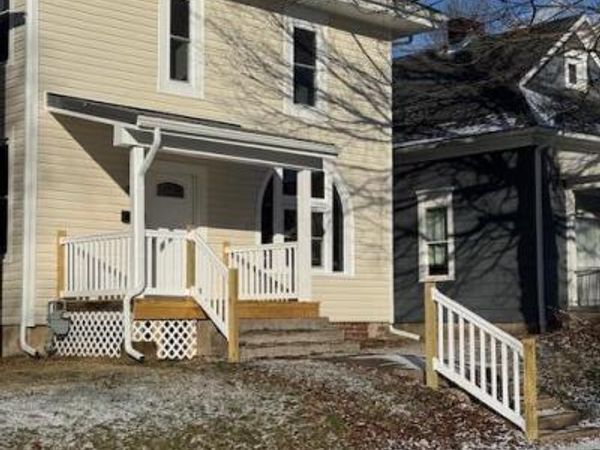 225 Eastern Avenue , New Lexington, OH 43764