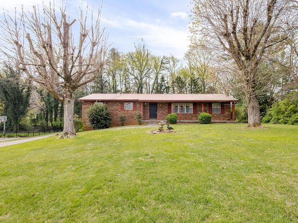 10604 Pinedale Drive , Knoxville, TN 37922