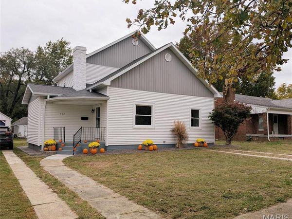 512 W Harris Avenue , Greenville, IL 62246