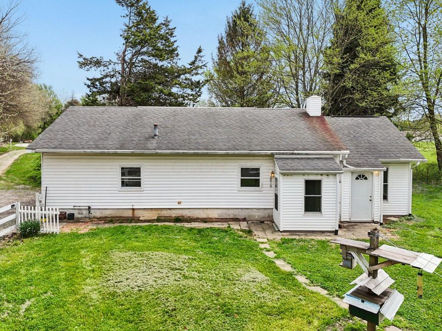 12459 Saylor Road NW, Baltimore, OH 43105 Photo 1