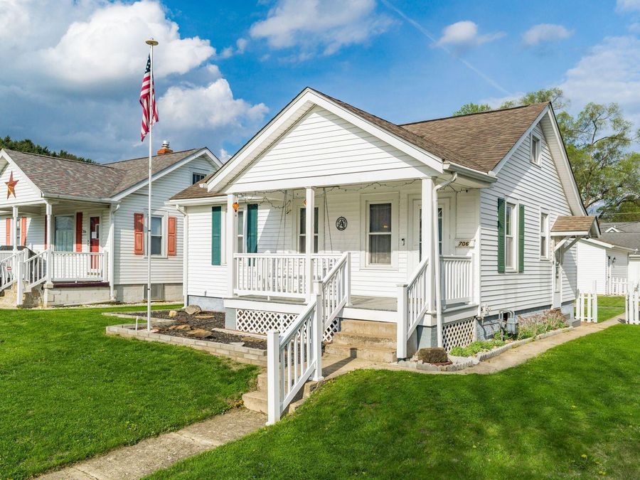 706 Harding Avenue , Lancaster, OH 43130 Photo 1