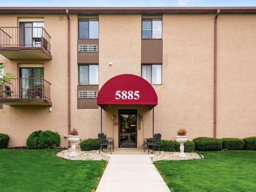 5885 Beechcroft Road , Unit 104, Columbus, OH 43229 Photo 1