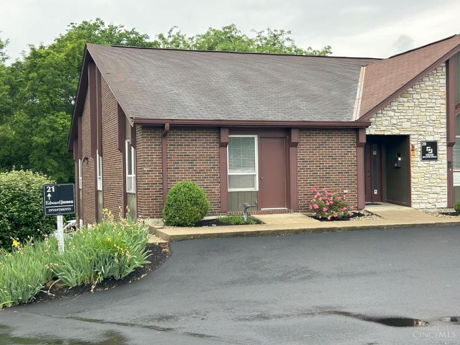 1251 Nilles Drive, Unit 20, Fairfield, OH 45014 Photo 2