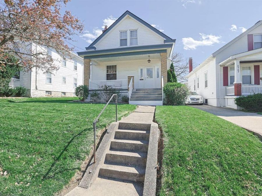 3745 Applegate Avenue, Cheviot, OH 45211 Photo 2