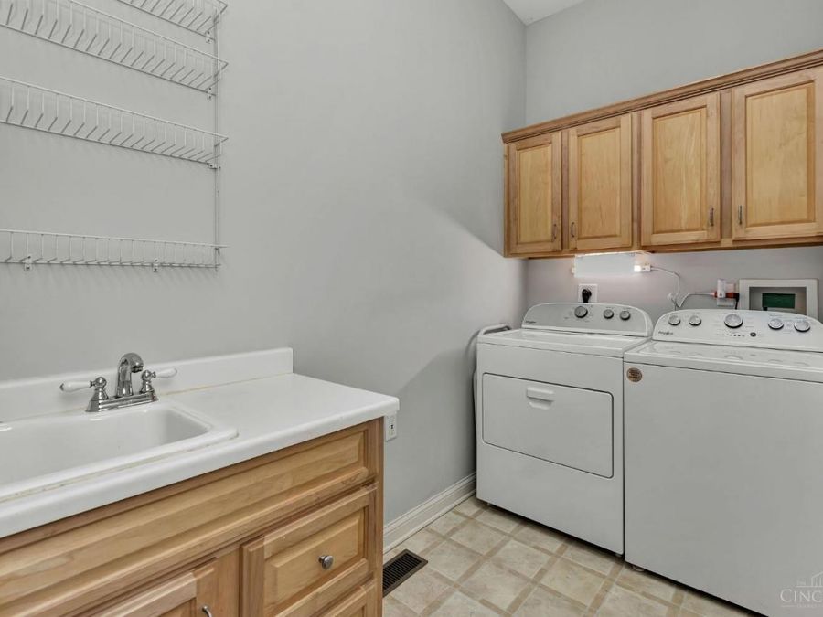 8241 Abbott Lane, Sycamore Township, OH 45249 Photo 23