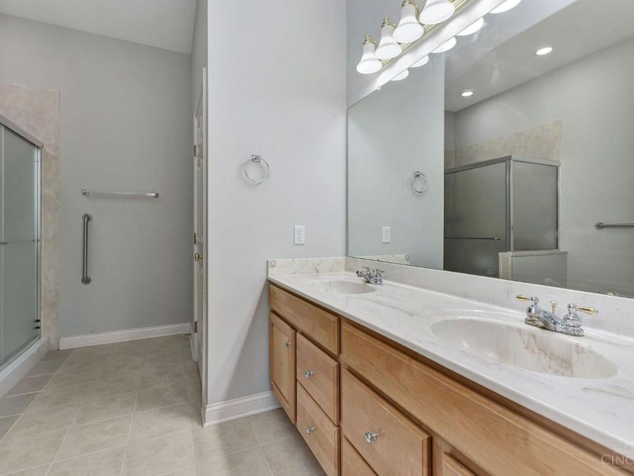 8241 Abbott Lane, Sycamore Township, OH 45249 Photo 28