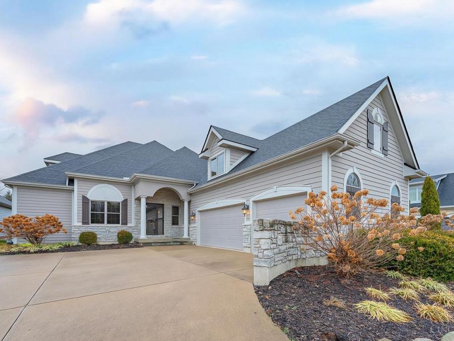 1174 Club View Drive, Centerville, OH 45458 Photo 2