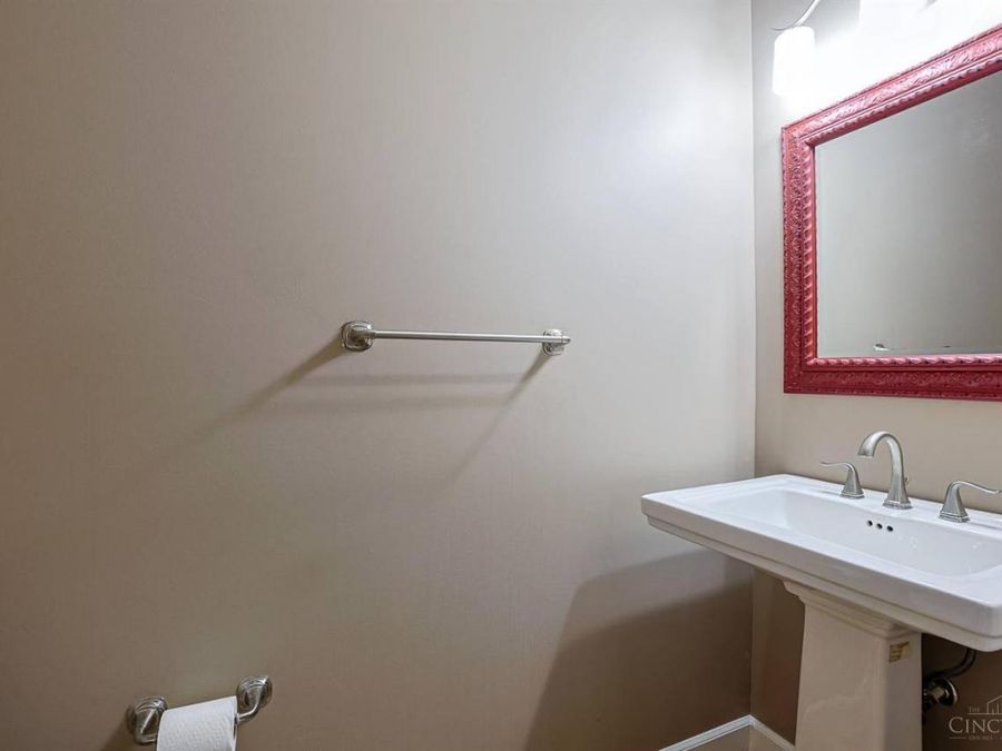 5957 Castlewood Crossing, Miami Township, OH 45150 Photo 20