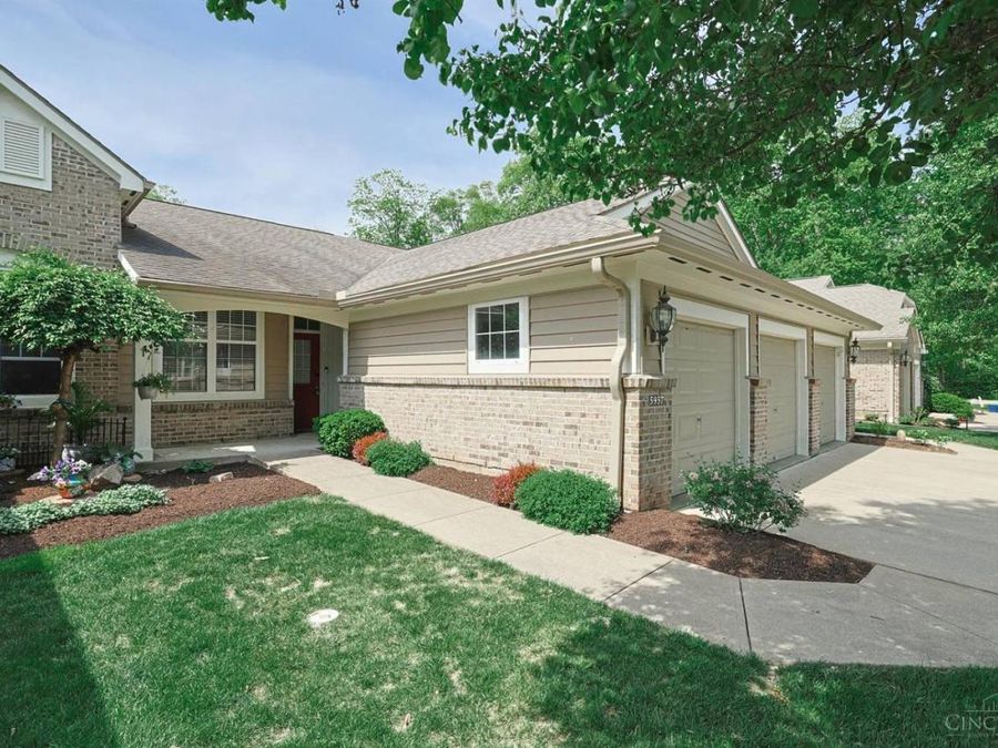 5957 Castlewood Crossing, Miami Township, OH 45150 Photo 3