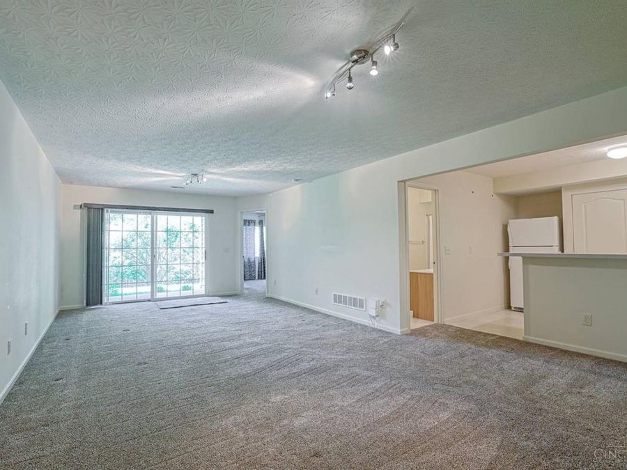 5957 Castlewood Crossing, Miami Township, OH 45150 Photo 31