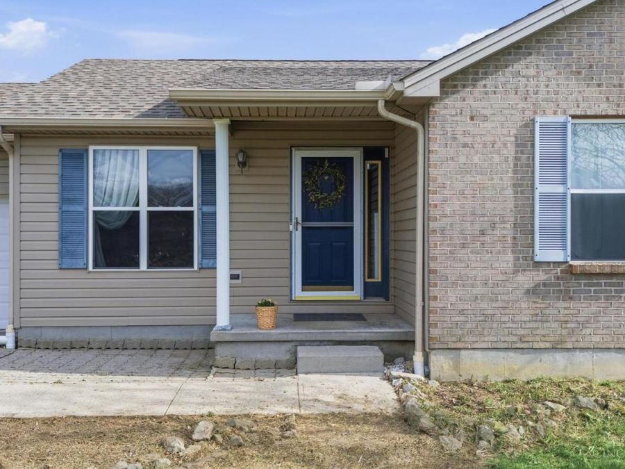 8747 Waynes Way, Harlan Township, OH 45107 Photo 2