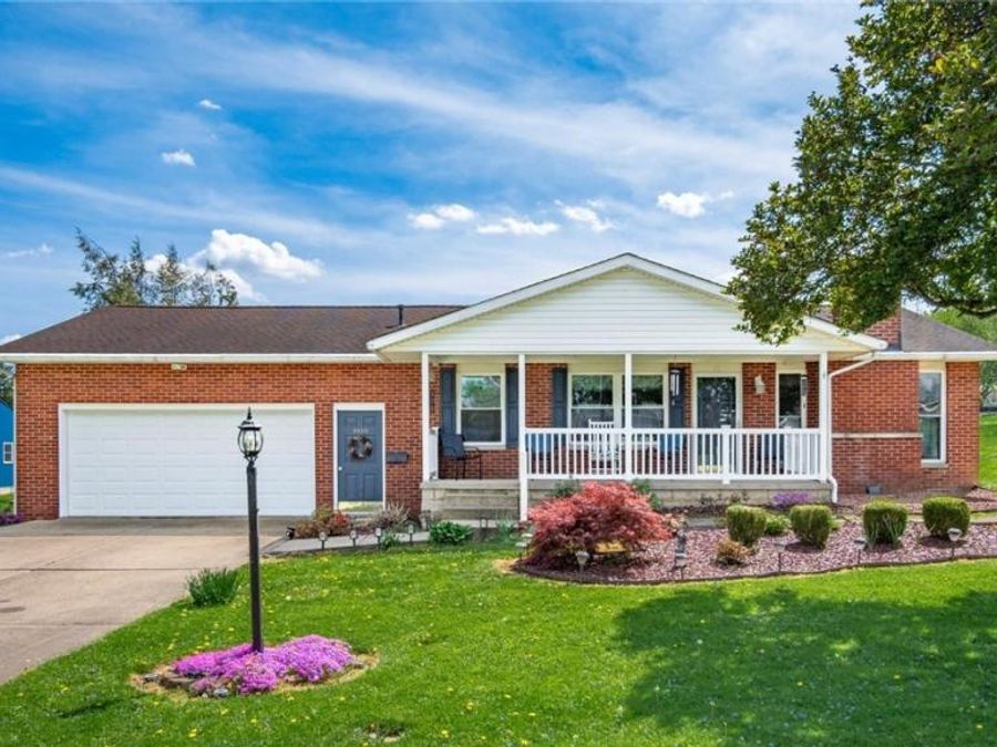 3020 Broadvue Circle , Zanesville, OH 43701 Photo 1