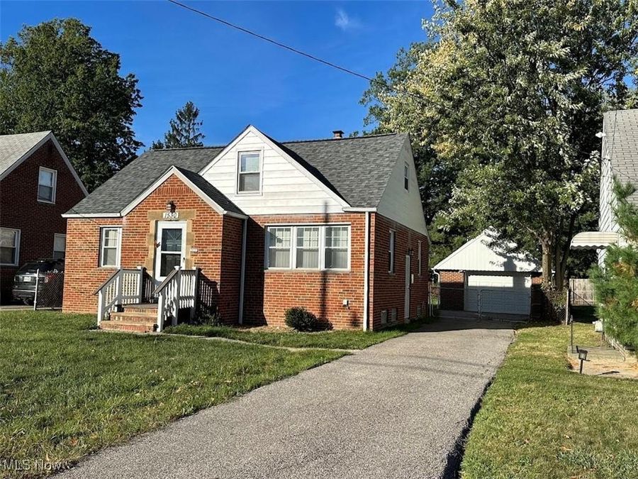 1530 E 254th Street , Euclid, OH 44117 Photo 1