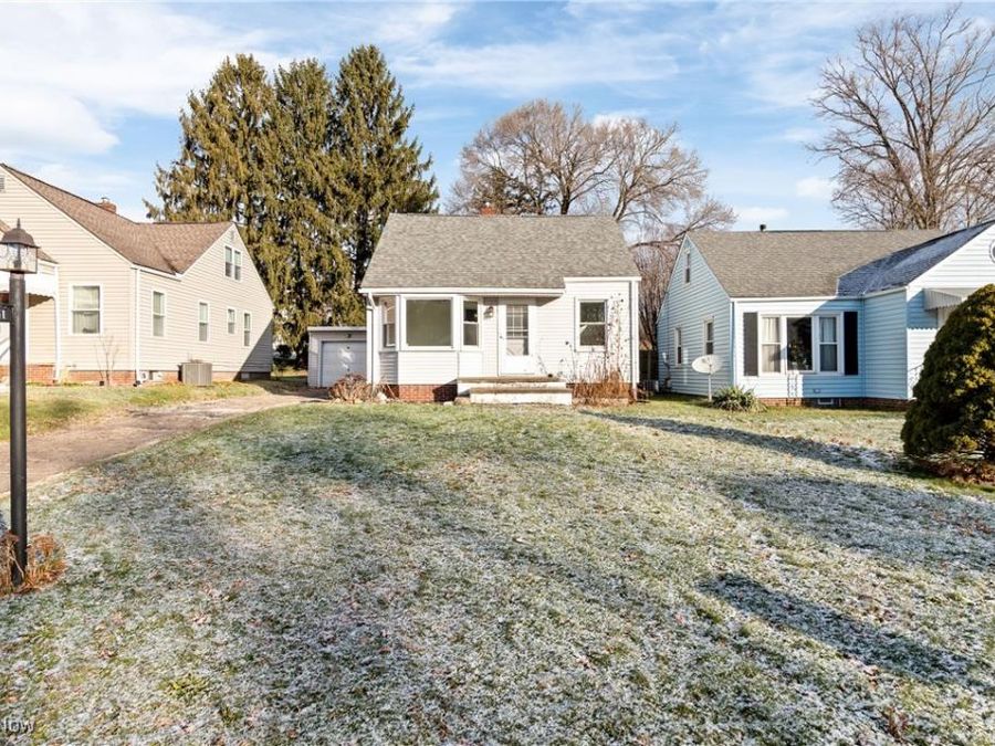 1331 Spangler Street NE, Canton, OH 44714 Photo 1