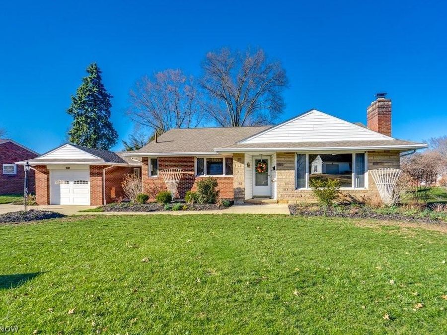 3917 Crestwood Street NW, Canton, OH 44708 Photo 1