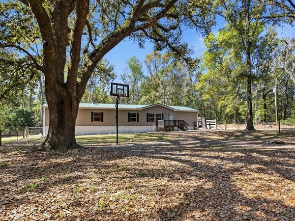 4049 NE 80TH AVENUE , HIGH SPRINGS, FL 32643