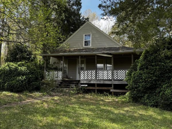 130 Stinnett Rd, Madisonville, TN 37354