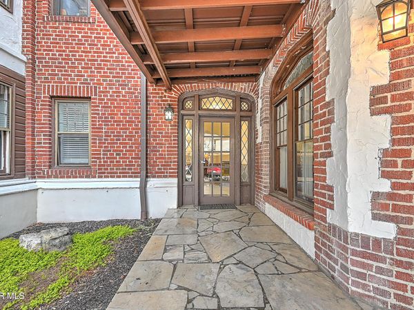 701 West Locust Street, Unit Apt 18, Johnson City, TN 37604