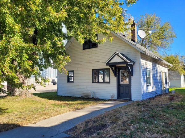 308 Main Street , Alberta, MN 56207